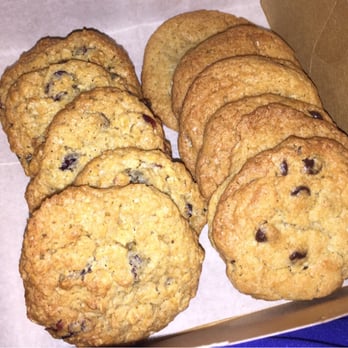 Morgans Restaurant - Oatmeal and chocolate chip - New American Near Me - Miami, Florida