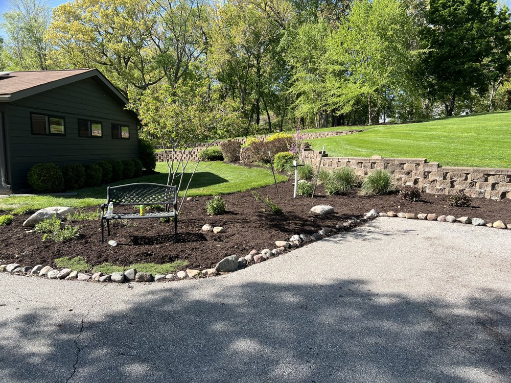 Bladz Lawn Service - tree service in North Liberty, IA