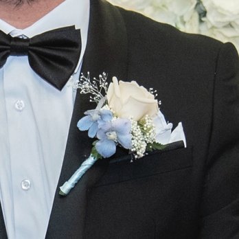 HK Flowers - Groom boutonniere - Florists Near Me - Winnetka, California HK Flowers - Groom boutonniere - Florists Near Me - Winnetka, California