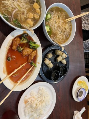 Phở Tài by null