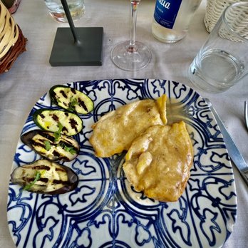 Caffè Internazionale - Chicken cutlets with lemon or wine - Wine Bars Near Me - Forio, NA Caffè Internazionale - Chicken cutlets with lemon or wine - Wine Bars Near Me - Forio, NA