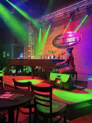 Louie Louie's Piano Bar by null