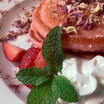 Little Hen - Rosé pancakes - Breakfast & Brunch Near Me - Miami, Florida