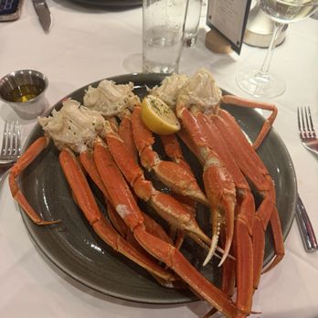 Big Fin Seafood - Jumbo snow crab - Seafood Near Me - Orlando, Florida Big Fin Seafood - Jumbo snow crab - Seafood Near Me - Orlando, Florida