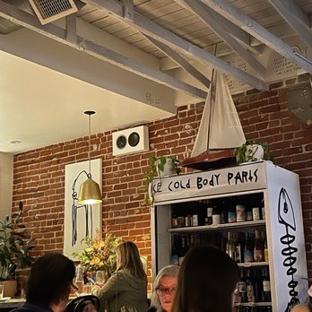 Dudley Market - Inside wine - Wine Bars Near Me - Venice, California