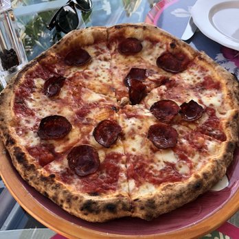Covo dei Saraceni - Pizza with salami - Italian Near Me - Positano, SA Covo dei Saraceni - Pizza with salami - Italian Near Me - Positano, SA