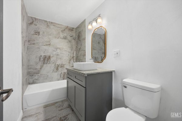 Kitch & Bathroom Remodels - Our team specializes in kitchen and bathroom remodels, offering a comprehensive range of services from design and renovation to installation. In addition to upgrading kitchens and bathrooms, we handle related work such as drywall and insulation, painting, flooring, and can also take on whole-home renovations, room additions, and garage conversions/ADUs. Kitch & Bathroom Remodels - Our team specializes in kitchen and bathroom remodels, offering a comprehensive range of services from design and renovation to installation. In addition to upgrading kitchens and bathrooms, we handle related work such as drywall and insulation, painting, flooring, and can also take on whole-home renovations, room additions, and garage conversions/ADUs.