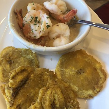 Noches de Colombia - Garlic shrimp and tostones - Colombian Near Me - Fairview, New Jersey Noches de Colombia - Garlic shrimp and tostones - Colombian Near Me - Fairview, New Jersey