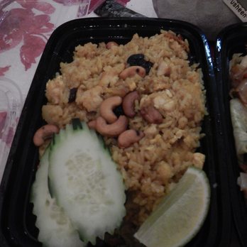 TreeHouse Thai - Pineapple fried rice - Thai Near Me - Culver City, California TreeHouse Thai - Pineapple fried rice - Thai Near Me - Culver City, California