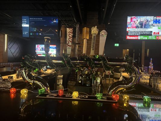 Carbon Bar and Grill by null