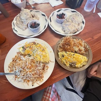 Heidi’s Huggamug Cafe - a table full of food - Breakfast & Brunch Near Me - Lake City, Minnesota