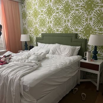 Circa 39 Hotel - King bedroom - Hotels Near Me - Miami Beach, Florida
