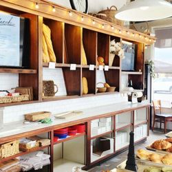 Paris Bakery Cafe