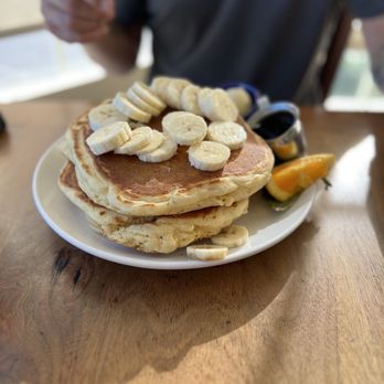 McKay Cottage Restaurant - Banana pancakes - American Near Me - Bend, Oregon