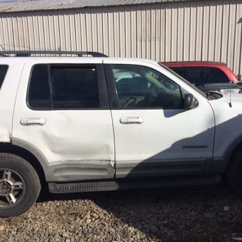 Azteca Auto Dismantle - 02 Ford Explorer all parts Available - Auto Parts & Supplies Near Me - Lodi, California
