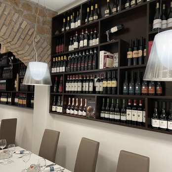 Amedeo Ristorante - Inside - Italian Near Me - Rome, RM