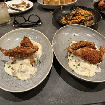 High Bank Distillery - Hot Honey Chicken & Biscuits - New American Near Me - Columbus, Ohio