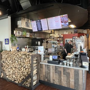 Creekside BBQ - Inside - Barbeque Near Me - Vancouver, Washington Creekside BBQ - Inside - Barbeque Near Me - Vancouver, Washington