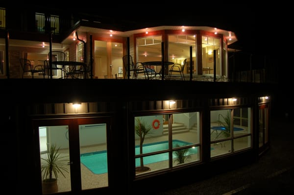 Mayne Island Resort by null