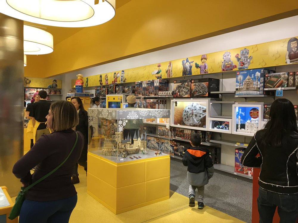 LEGO STORE 60 Photos & 50 Reviews Toy Stores 119 Bellevue Sq