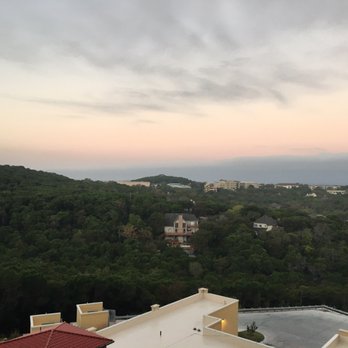 Hotel Viata Austin - Beautiful sunrise view from our room - Hotels Near Me - Austin, Texas Hotel Viata Austin - Beautiful sunrise view from our room - Hotels Near Me - Austin, Texas