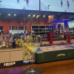 Hockey and a perfect Dirty Martini!! Hockey and a perfect Dirty Martini!!