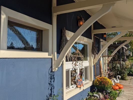 Dream Cloud Coffee Roasters by null