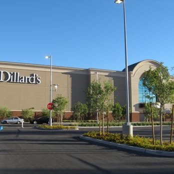 Downtown Summerlin - The north tenant of this area. - Shopping Centers Near Me - Las Vegas, Nevada Downtown Summerlin - The north tenant of this area. - Shopping Centers Near Me - Las Vegas, Nevada