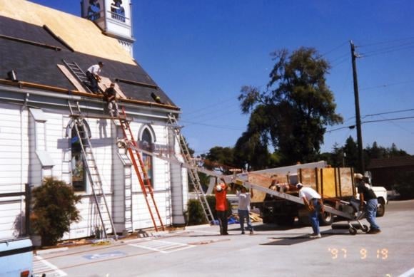 Slide of Araujo's Roofing