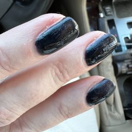 Terrible gel polish manicure!! Terrible gel polish manicure!!