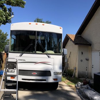 Windshields Direct - Rv right side replaced - Auto Glass Services Near Me - Jacksonville, Florida Windshields Direct - Rv right side replaced - Auto Glass Services Near Me - Jacksonville, Florida