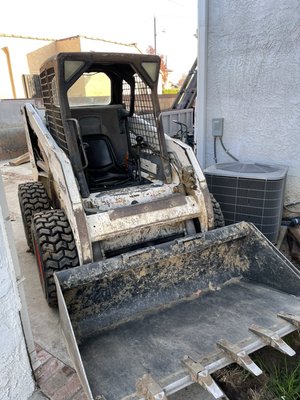 Remodeling or Building-BEST PRICES - We are the #1 Demolition Company in SoCal.  In order to build or remodel you first have to remove it! Phone number
(424) 600-6296