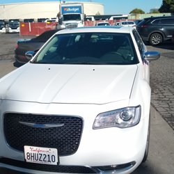 Budget Rent a Car - Chrysler-300