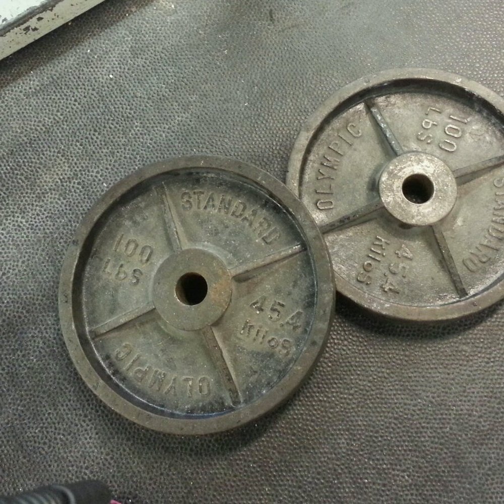 Wright's Gym - 100 lb plates for deadlifting. Yeah! - Gyms Near Me - Pittsburgh, Pennsylvania
