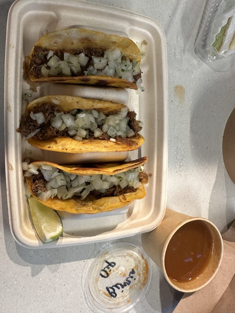 KITCHEN HUB FOOD HALL MAPLE Updated September 2024 2810 Major