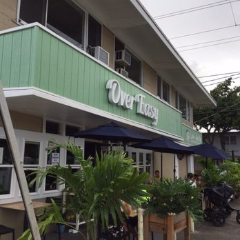 Over Easy - Cute exterior and reminds me of Hawai'i plantation architecture - Breakfast & Brunch Near Me - Kailua, Hawaii