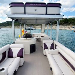 Boats & Coves