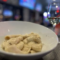 Enzo’s Sports Bar & Wood-Fire Pizza - Rigatoni Cacio e Pepe