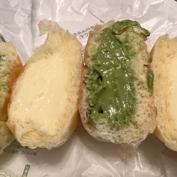 Hattendo Cafe - Custard cream bun (#1) and matcha cream bun (#2) - Desserts Near Me - Mississauga, Ontario