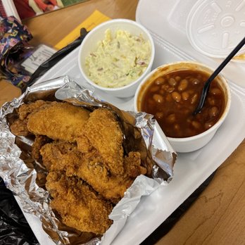 It Don’t Matter - Southern fried chicken dinner. Baked beans potato salad. - Southern Near Me - Greenville, South Carolina It Don’t Matter - Southern fried chicken dinner. Baked beans potato salad. - Southern Near Me - Greenville, South Carolina
