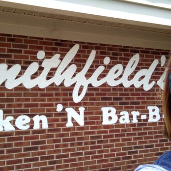 Smithfield's Chicken 'N Bar-B-Q - Barbeque Near Me - Smithfield, North Carolina Smithfield's Chicken 'N Bar-B-Q - Barbeque Near Me - Smithfield, North Carolina