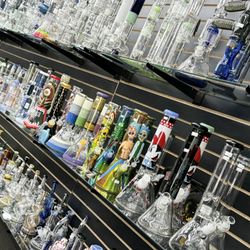 NP Smoke Shop - Glass