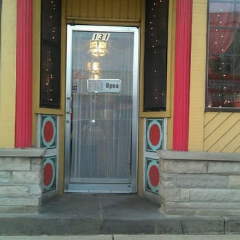 Chan's Palace - Front entrance - Chinese Near Me - Paw Paw, Michigan