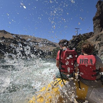 Deschutes River Adventures - Splash zone! - Rafting/Kayaking Near Me - Maupin, Oregon Deschutes River Adventures - Splash zone! - Rafting/Kayaking Near Me - Maupin, Oregon