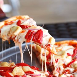 JB's Fuel Dock - Garlic & Red Pepper Pizza