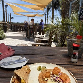 Ellis Creek Fish Camp - Fish taco & shrimp taco - Seafood Near Me - Charleston, South Carolina Ellis Creek Fish Camp - Fish taco & shrimp taco - Seafood Near Me - Charleston, South Carolina