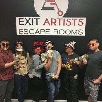 Exit Artists Escape Rooms - Money and friends - Escape Games Near Me - Burbank, California Exit Artists Escape Rooms - Money and friends - Escape Games Near Me - Burbank, California
