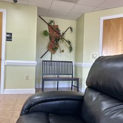 College Lakes Family Dentistry - Very clean and nice lobby