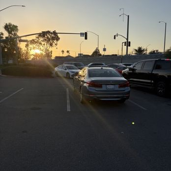 Carvana Westminster - Auto Loan Providers Near Me - Westminster, California