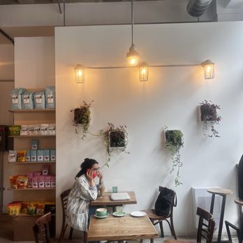 Pikolo Espresso Bar - Coffee & Tea Near Me - Montreal, Quebec Pikolo Espresso Bar - Coffee & Tea Near Me - Montreal, Quebec